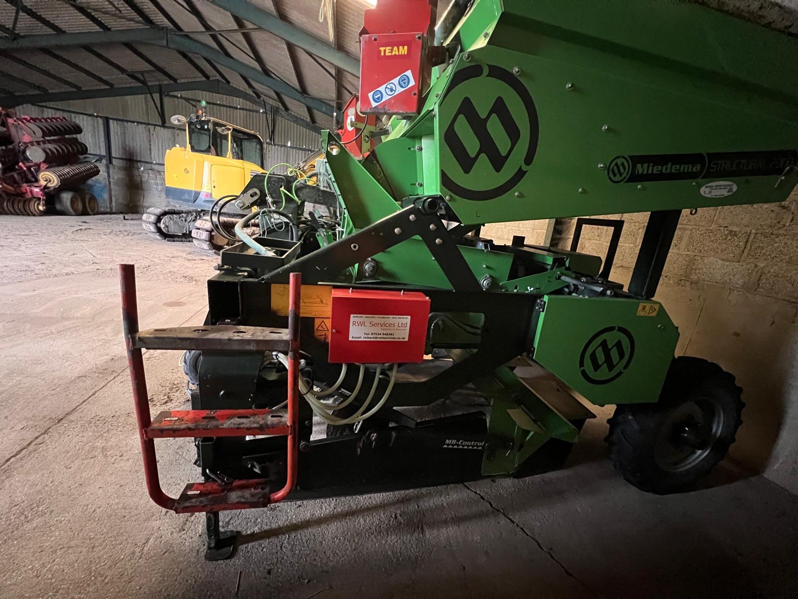 4f916854-7cf4-42a0-be93-5d3040b63791