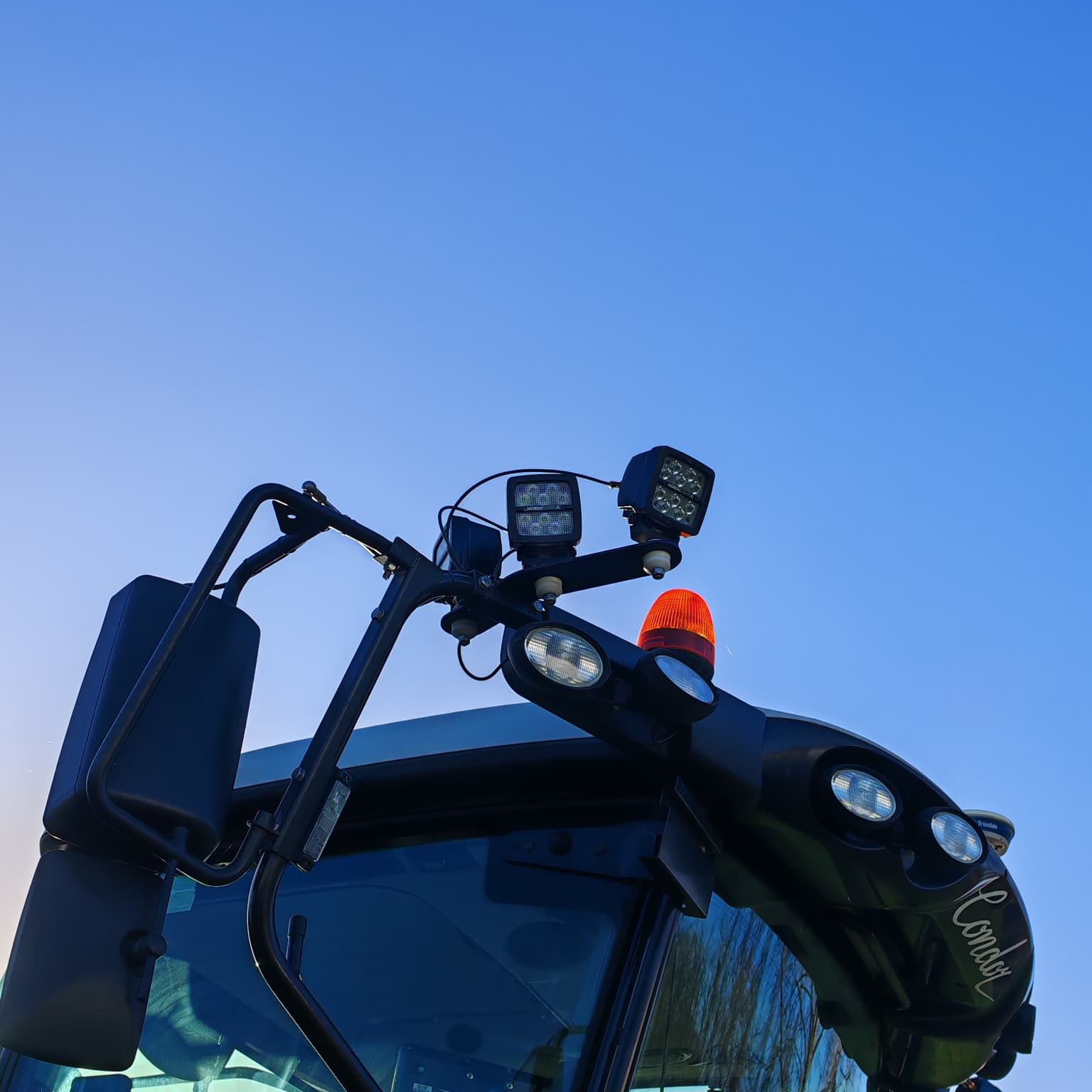 WhatsApp Image 2025-12-19 at 11.59.04